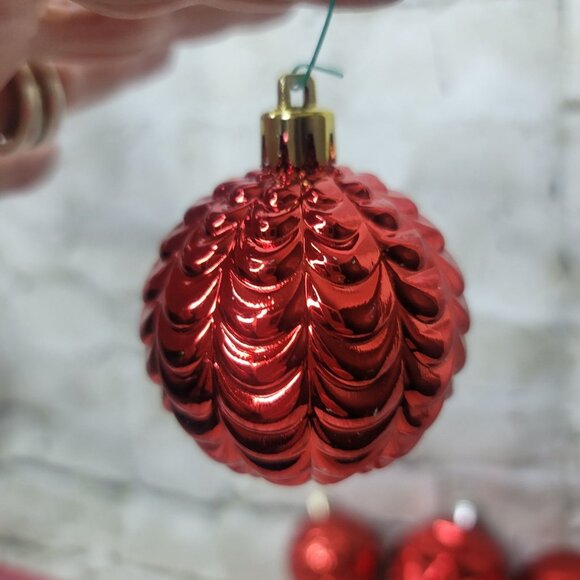 Vickerman Various Size Red Embossed Christmas Ball Ornaments  Lot of 9 - Picture 3 of 5